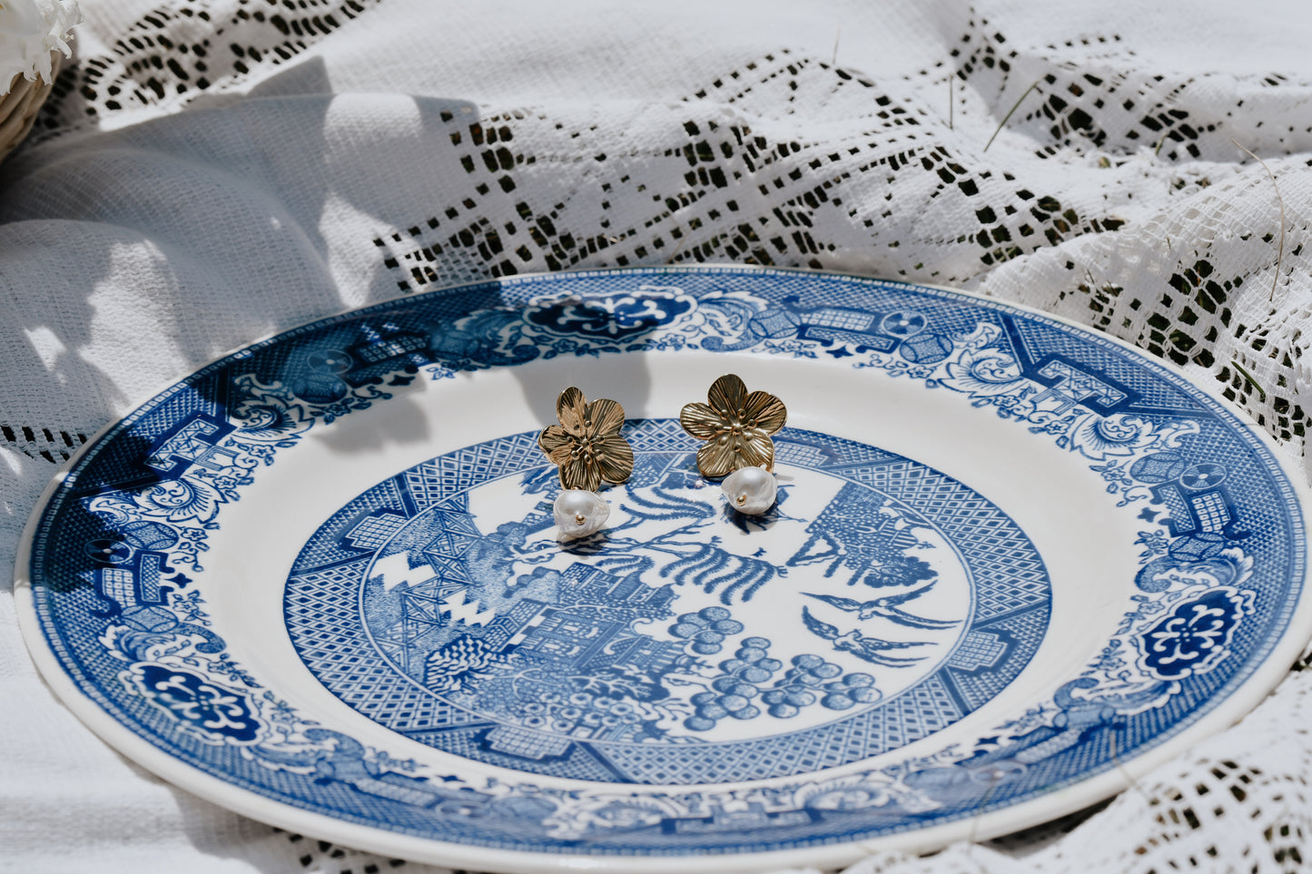 Gold Pastoral Flower, pearl drop