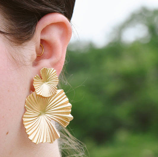 16k Gold plated leaf Drop