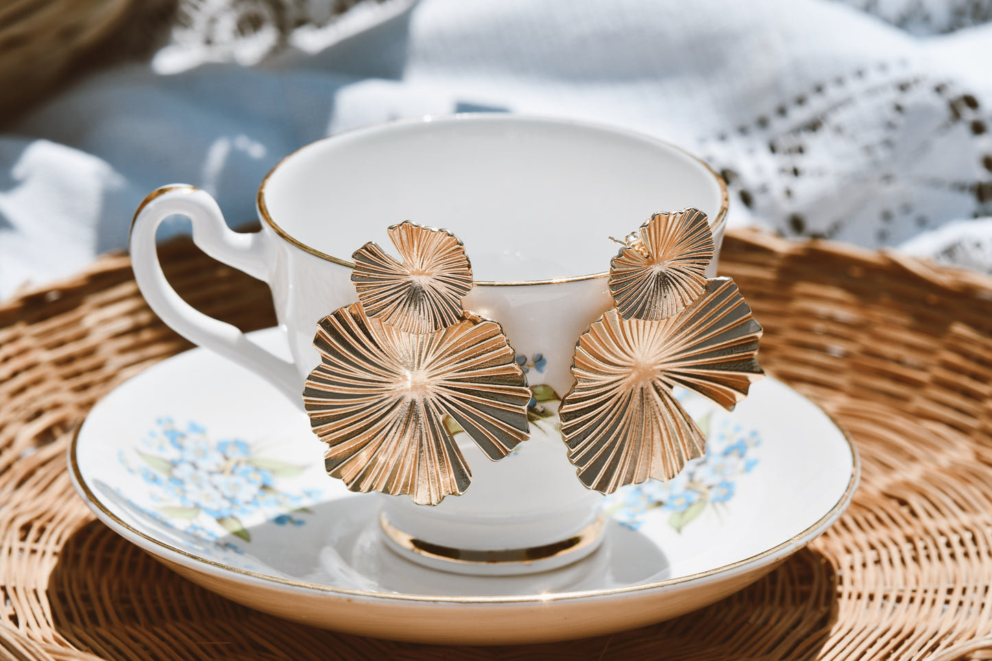 16k Gold plated leaf Drop