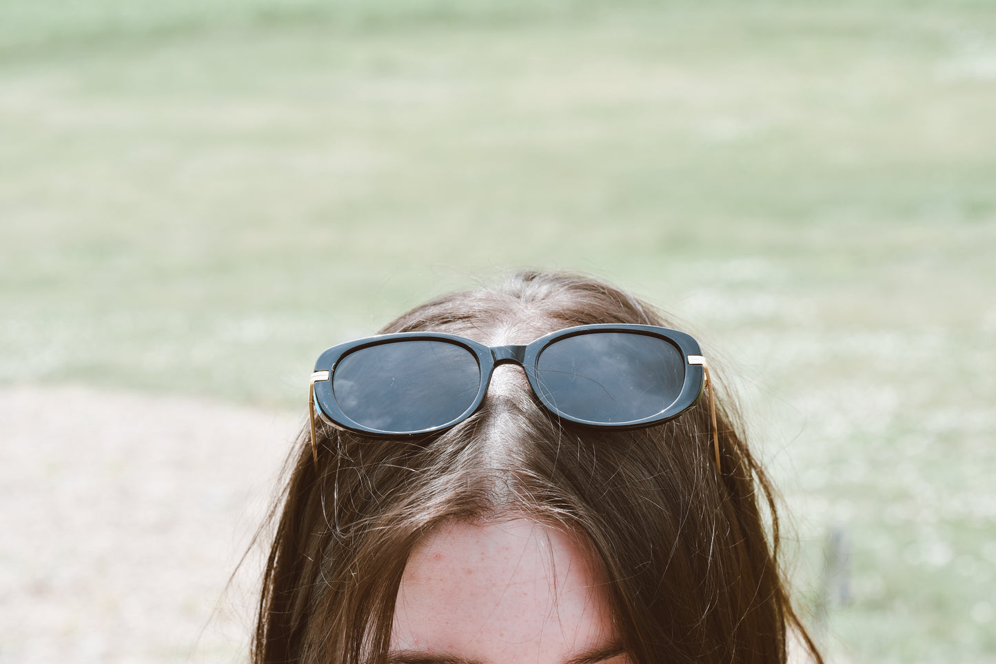 Minimal black with gold handles